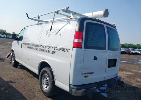 2019 Chevrolet Express G2500 Work Van из США, поврежденный, VIN 1GCWGAFG8K1370979